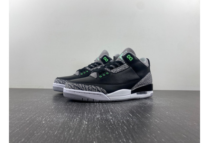 Air Jordan 3 “Green Glow”  CT8532-031