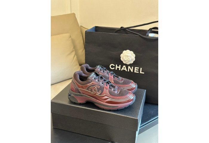 CH@NEL SNEAKERS