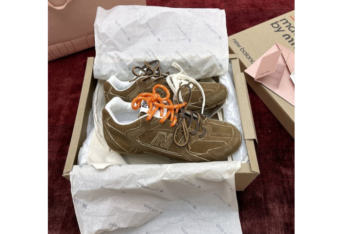 NEW BALANCE X MIUMIU SNEAKER