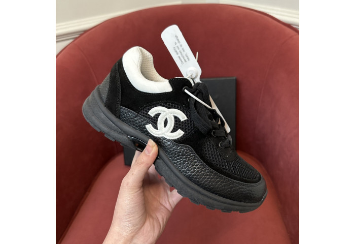 CH@NEL SNEAKERS