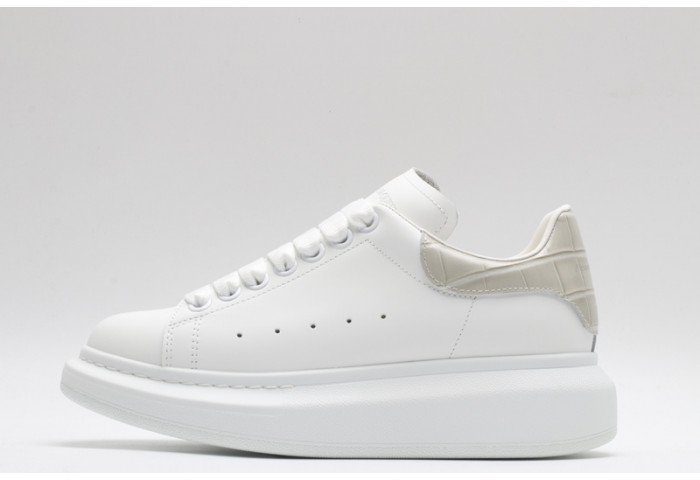 MQ Sneakers