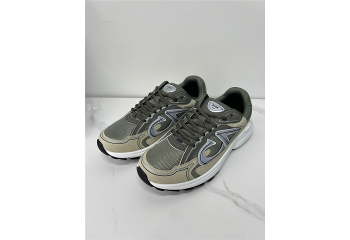 D*or b30 sneaker