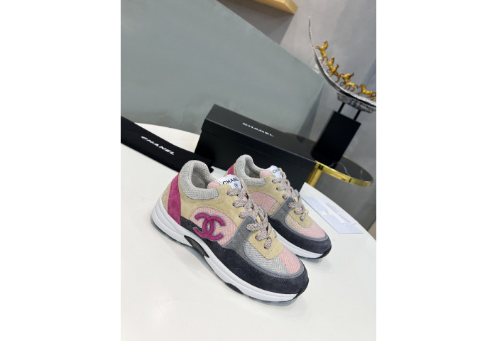 CH@NEL SNEAKERS