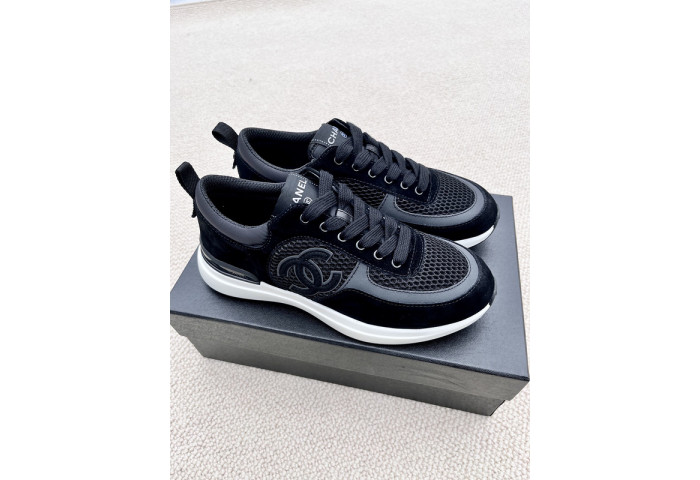 CH@NEL SNEAKERS