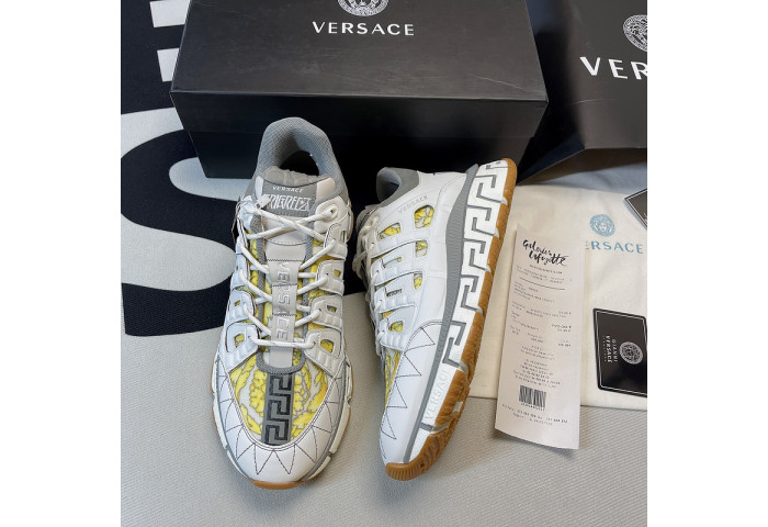 VERS SNEAKERS