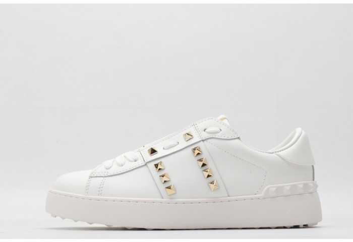 Va*lentino sneaker