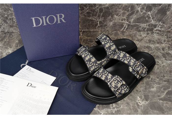 D*or aqua sandal
