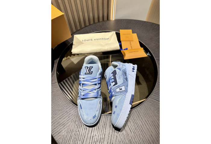 LV Trainer Sneaker