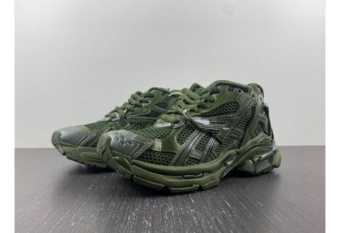 Ba*len*cia*ga runner