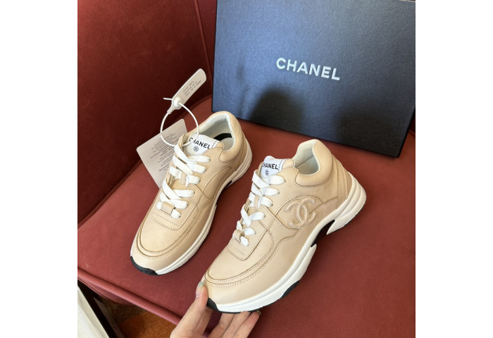 CH@NEL SNEAKERS
