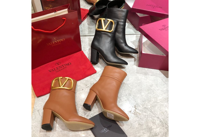 Va*lentino Boots