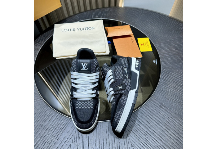 LV Trainer Sneaker
