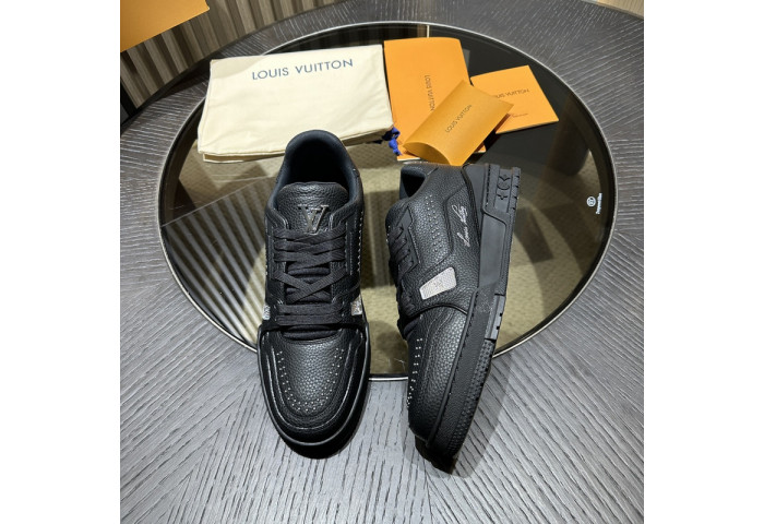 LV Trainer Sneaker