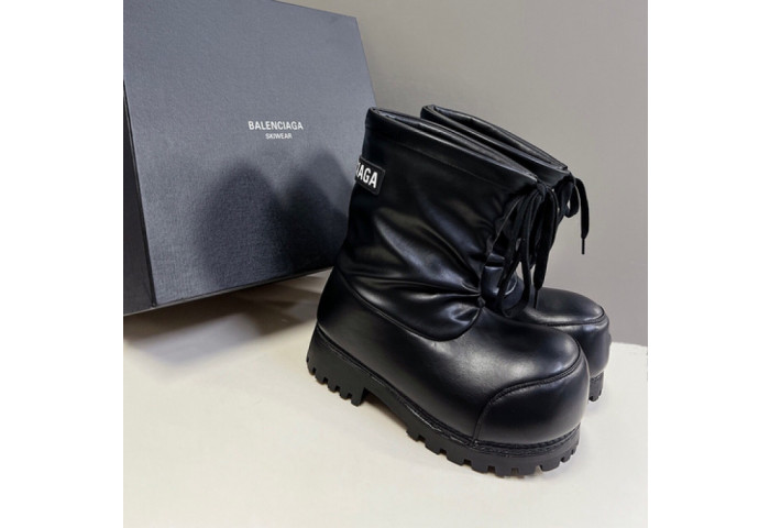 Ba*len*cia*ga boots (leather)