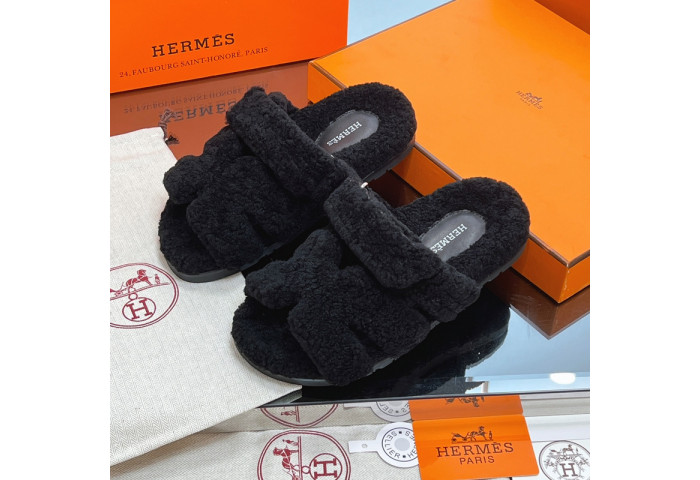 H**mes winter sandals