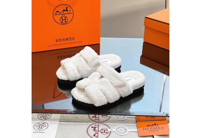 H**mes winter sandals