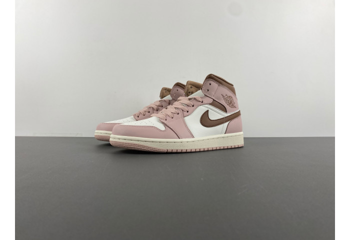 Air Jordan 1 Mid Feasts   BQ6472-620