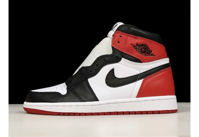 Air Jordan 1 Black Toe 555088-125