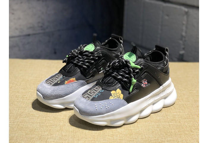 VERS CHAIN REACTION SNEAKERS