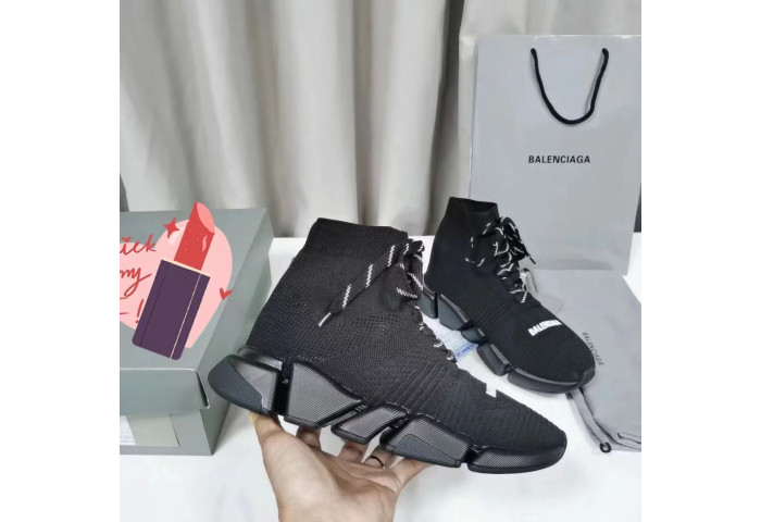 Ba*len*cia*ga speed sneaker