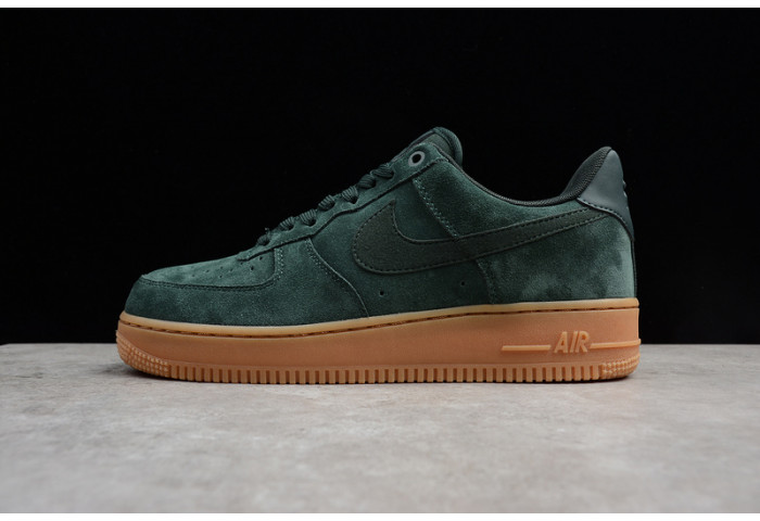 NIKE AIR FORCE 1 ´07 LV8 SUEDE OUTDOOR GREEN BRAND  AA1117-300