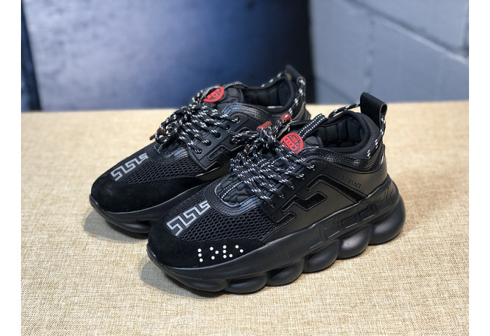 VERS CHAIN REACTION SNEAKERS