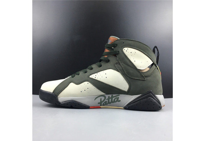 PATTA X AIR JORDAN 7 “ICICLE” AT3375-100