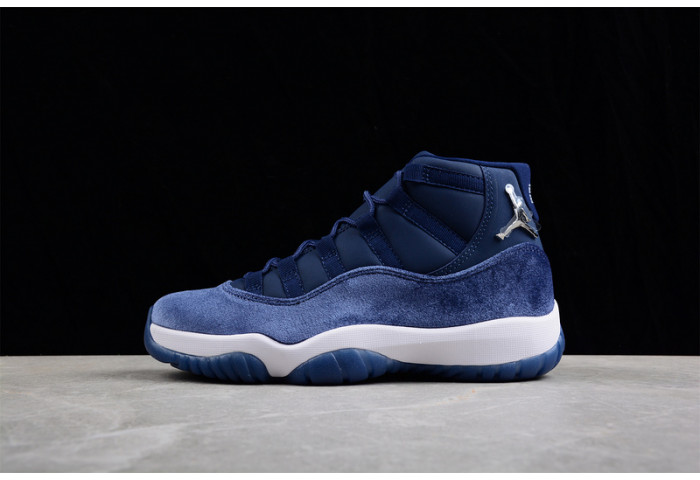 Jordan 11 Retro Midnight Navy AR0715-441