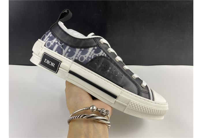 D*or b23 oblique sneaker