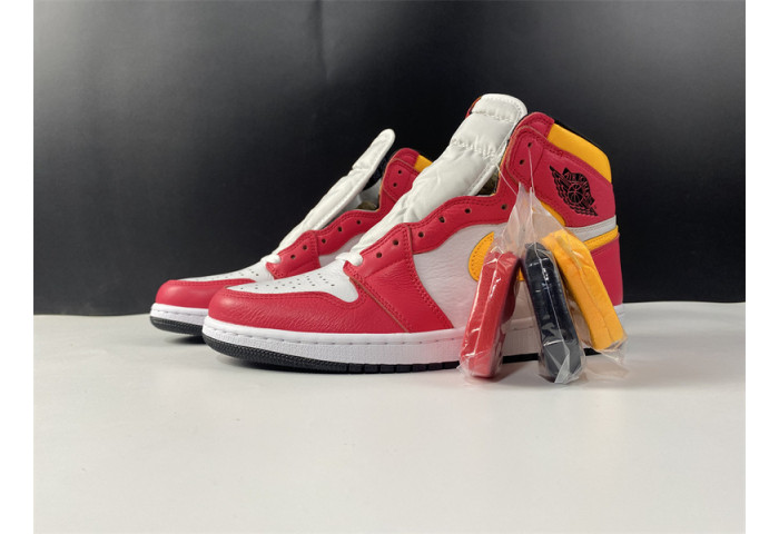 AIR Jordan 1 Retro High OG Light Fusion Red 555088-603