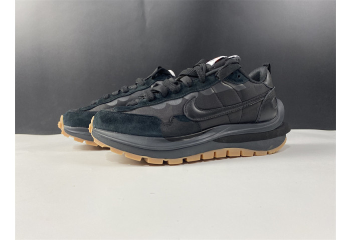 Nike Vaporwaffle Sacai Black Gum DD1875-001