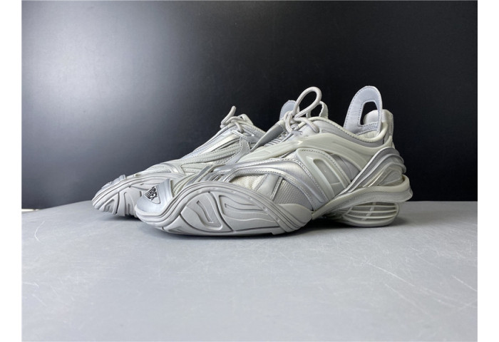 BLCG 5.0 TYREX 20SS RUNWAY SLIVER GREY 617517 W2WA1 8100