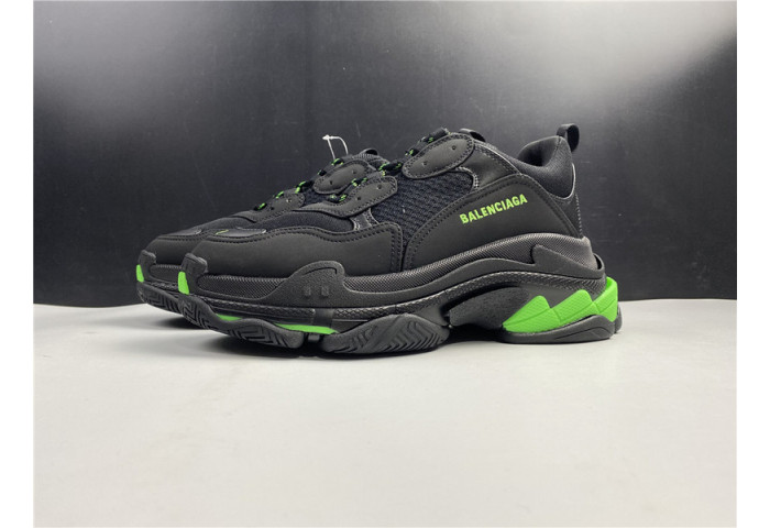 BLCG Sneaker Triple.s.Gomma  black and green 524039 W2PW1 4881