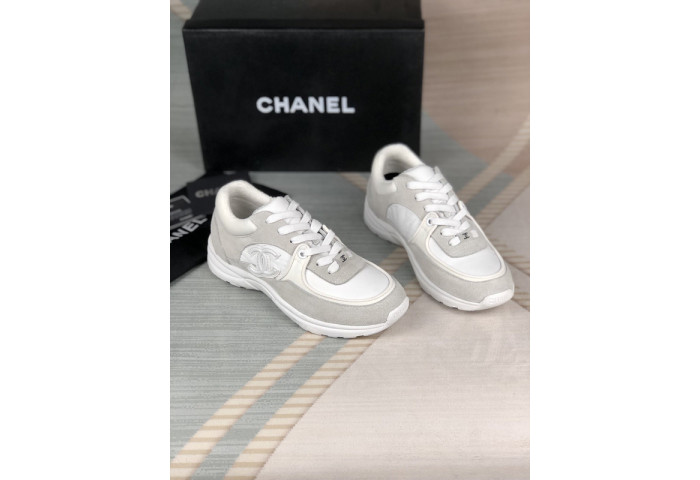 CH@NEL SNEAKERS