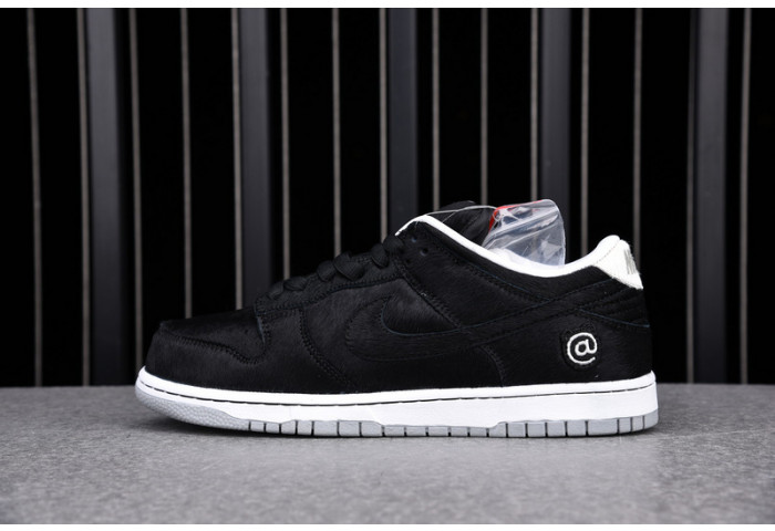 Nike SB Dunk Low Medicom Toy (2020) CZ5127-001
