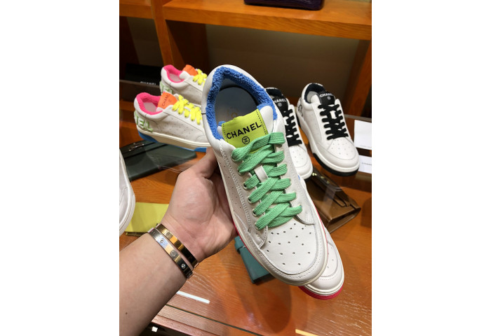 CH@NEL SNEAKERS
