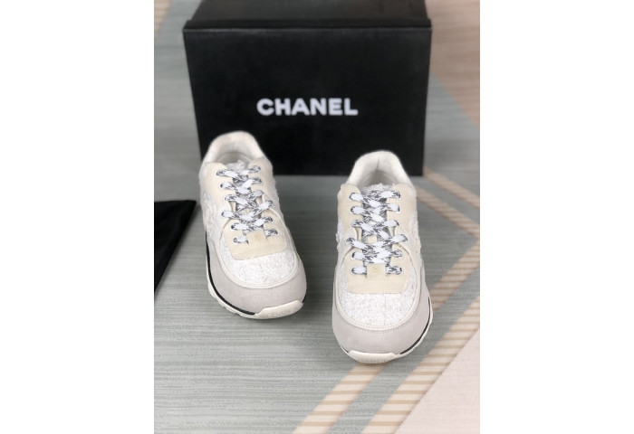 CH@NEL SNEAKERS