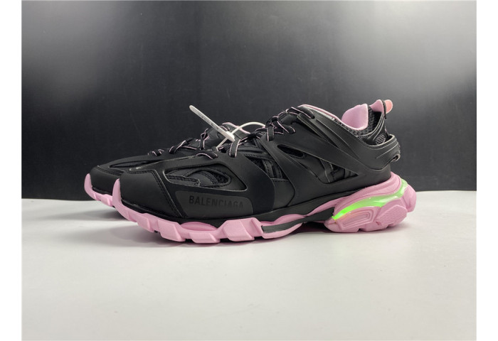 BLCG Track Trainer pink and black lighted 542023 W3AC1 1050