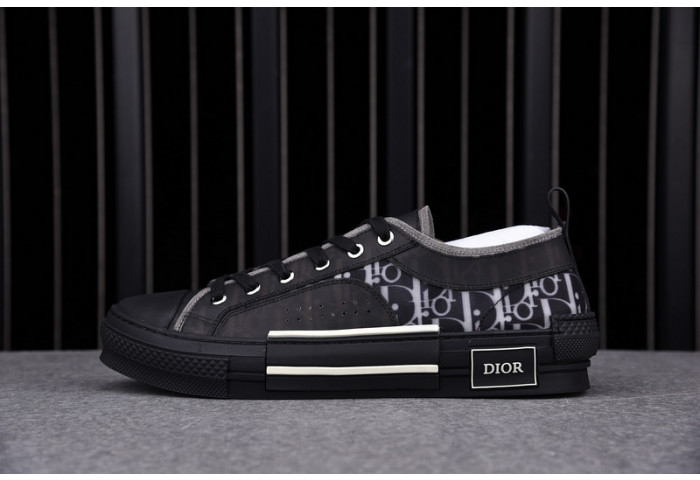 D*or b23 oblique sneaker