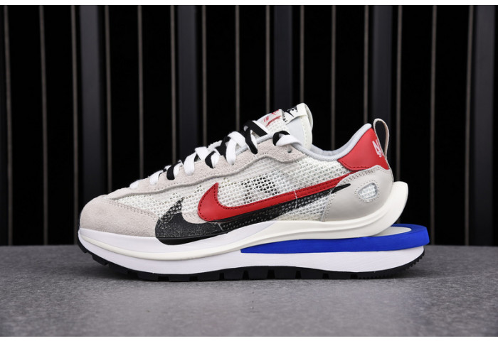 Nike Vaporwaffle sacai Sport Fuchsia Game Royal  CV1363-100