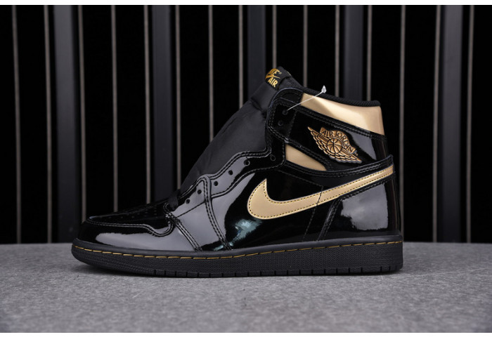 Air Jordan 1 Retro High Black Metallic Gold (2020) 555088-032