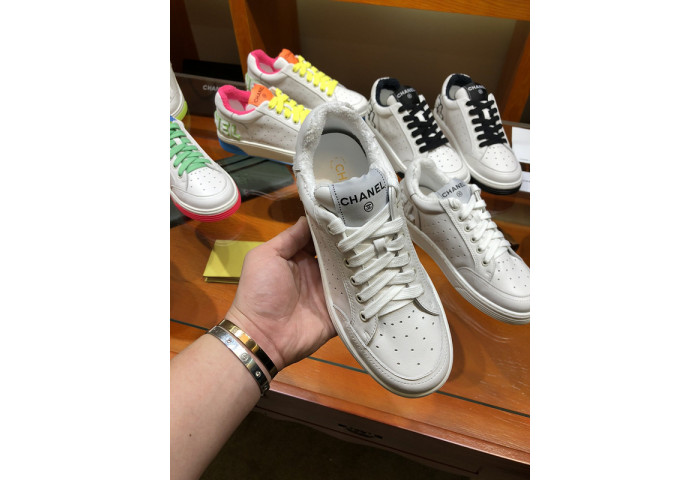 CH@NEL SNEAKERS