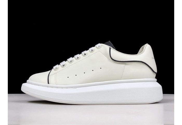 MQ Sneakers