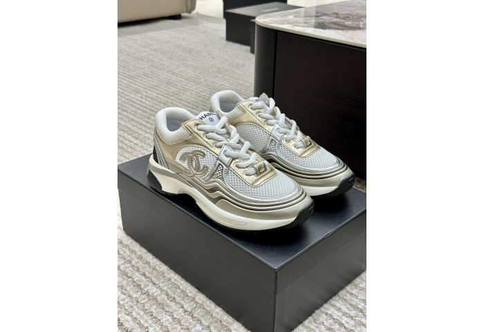 CH@NEL SNEAKERS