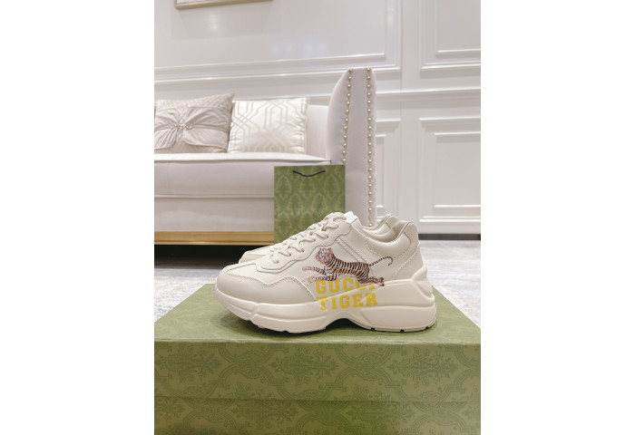 G*u*i trainer sneaker