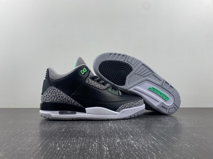 Air Jordan 3 “Green Glow”  CT8532-031