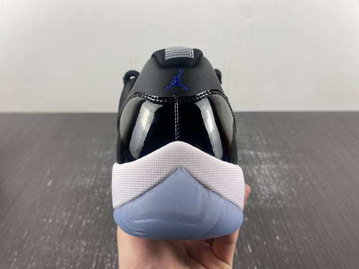 JORDAN 11 RETRO LOW Space Jam  FV5104-004