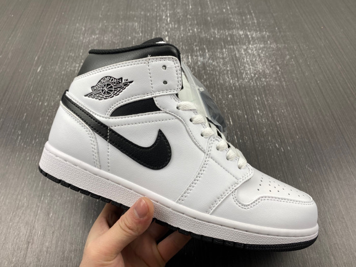 Air Jordan 1 Mid  DQ8426-132