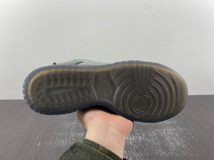 Nike Dunk Low BETRUE To Your DNA Hyperflat FV3617-001