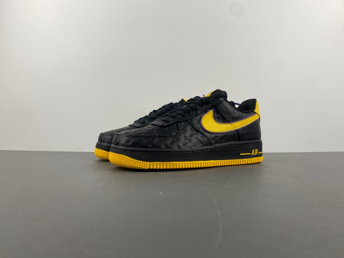 Kobe x Nike Air Force 1 Low   HV5122-001